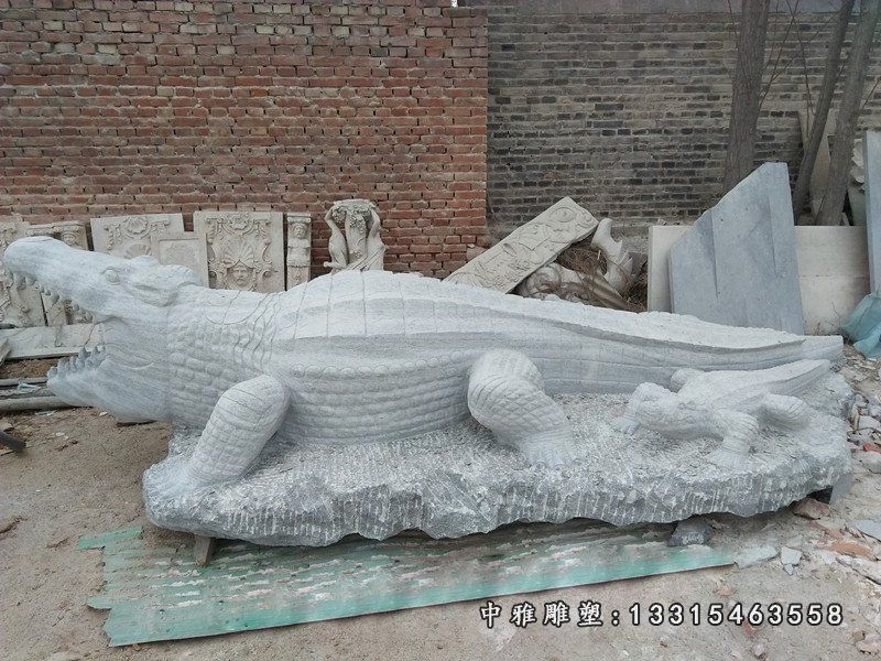 鳄鱼石雕，青石动物雕塑 (1)