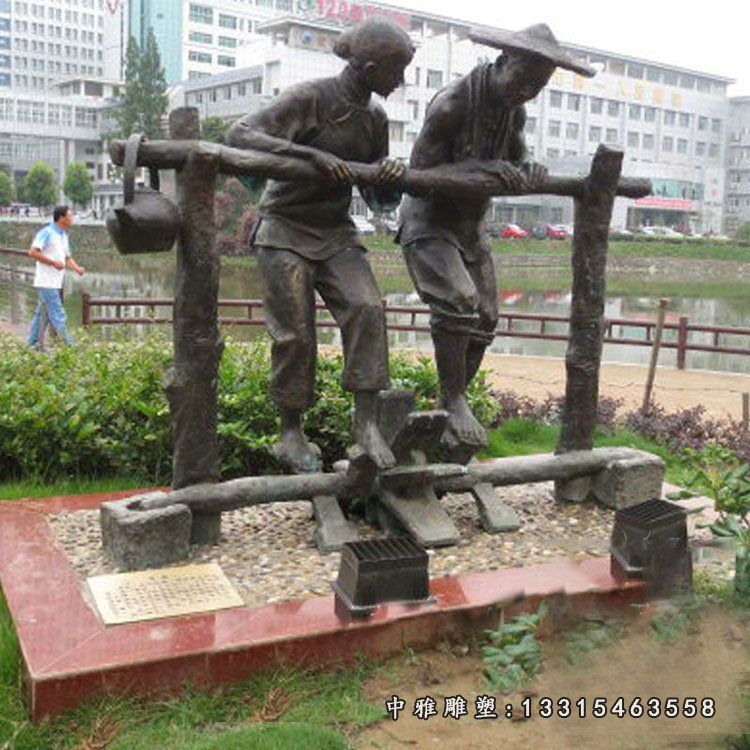 民俗车水人物铜雕