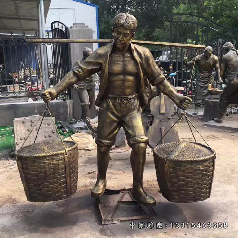 铜雕广场步行街农民工 (2)