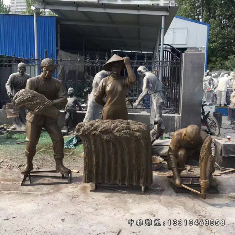 铜雕广场步行街农民工 (4)