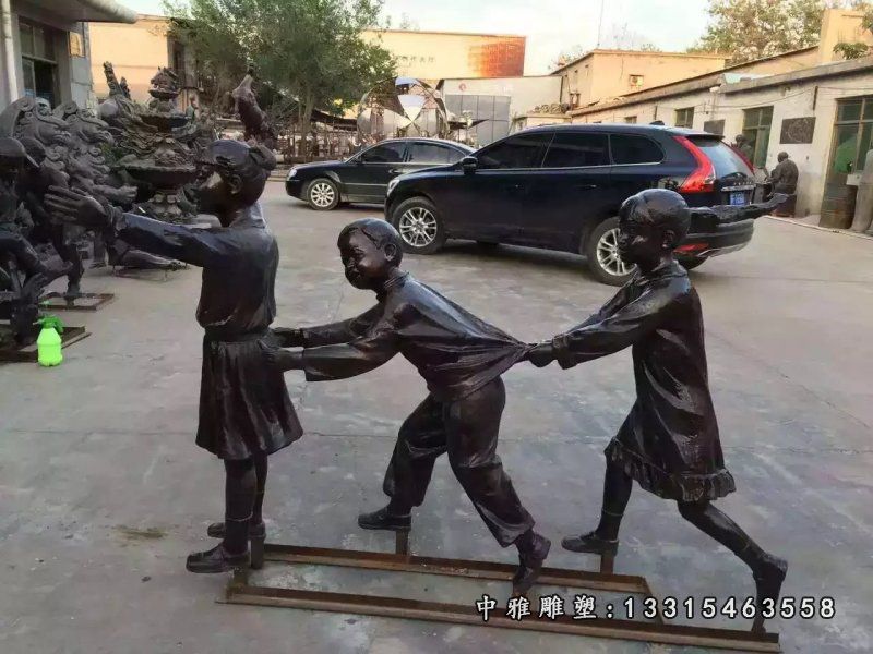 老鹰抓小鸡铜雕，小孩游戏铜雕 (1)