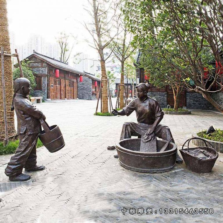 玻璃钢仿铜民俗传统文化母子人物小孩打水妇女洗衣服步行街雕塑52633