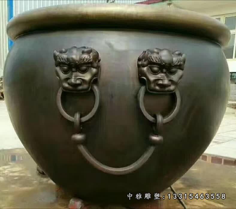 故宫水缸铜雕 (3)