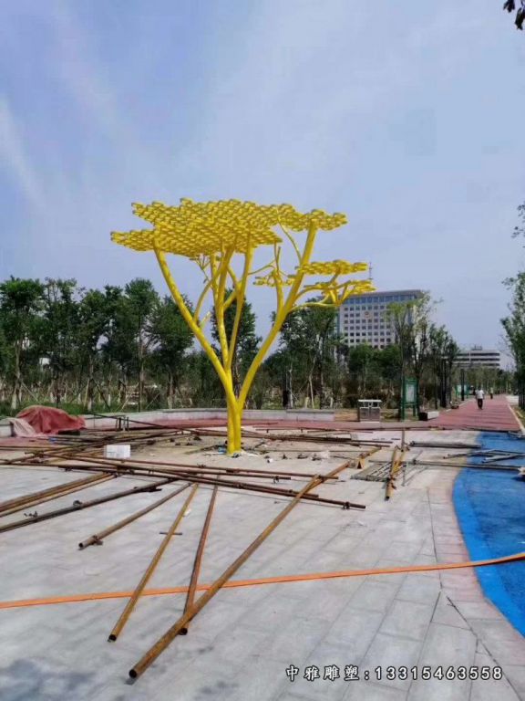 不锈钢广场景观镂空树