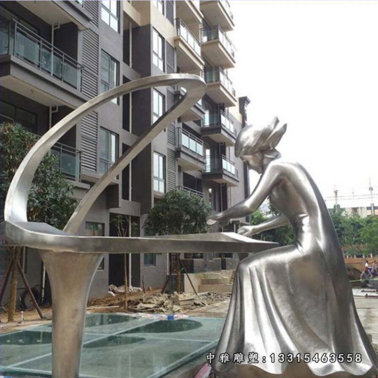 不锈钢弹钢琴雕塑 (2)