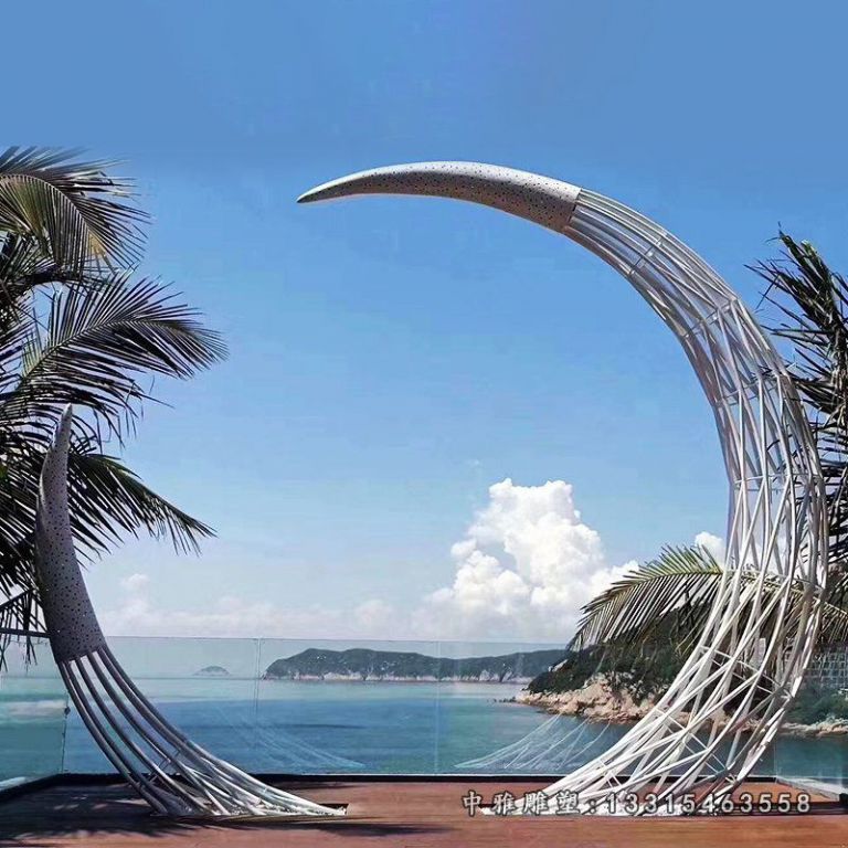 景区不锈钢镂空月亮雕塑