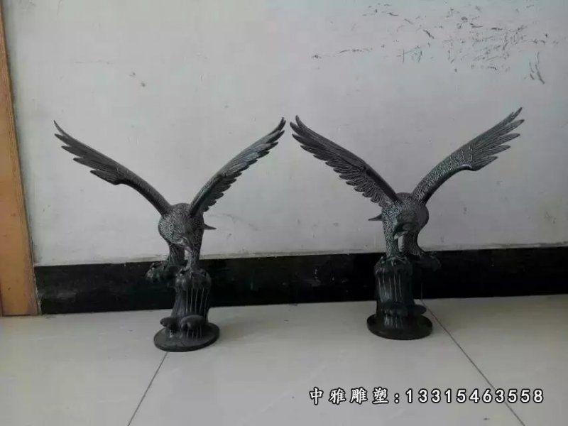 石头老鹰，雄鹰展翅雕塑