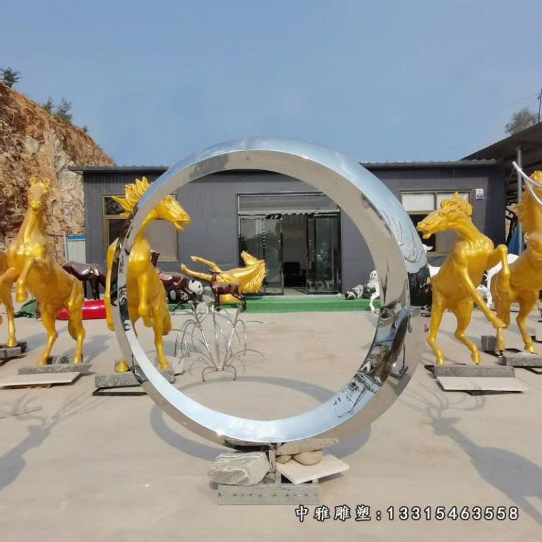 不锈钢圆环雕塑