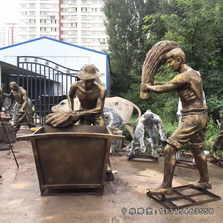 铜雕广场步行街农民工 (3)
