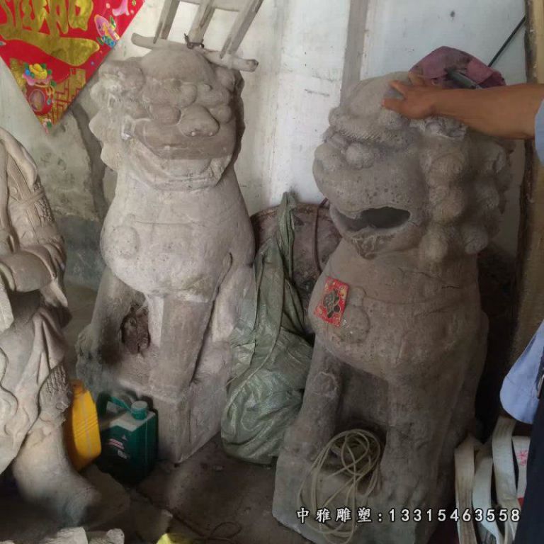 大理石做旧狮子门墩 (1)