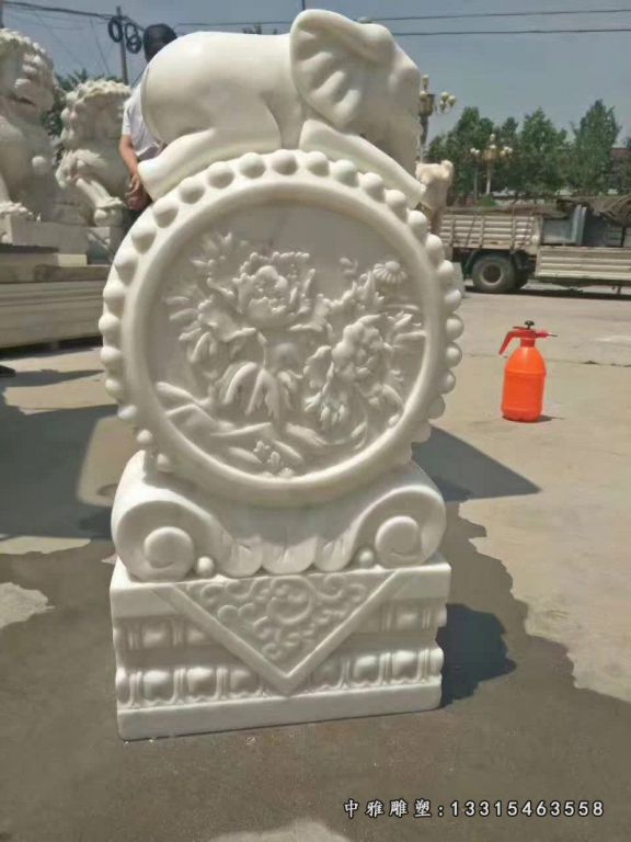 汉白玉招财小象抱鼓石雕塑