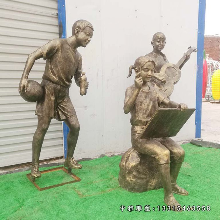 校园人物画画的学生铜雕