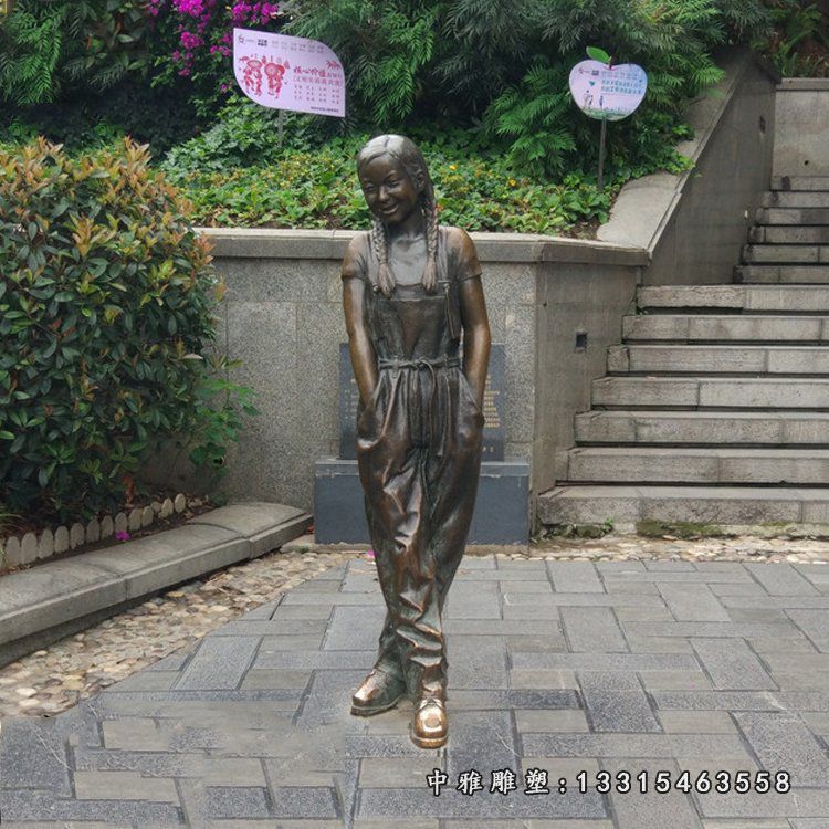 公园现代女孩铜雕