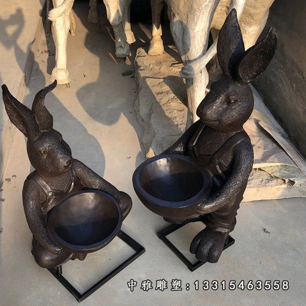 小区铜雕卡通兔子花盆 (2)