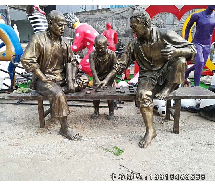 下棋人物雕塑，玻璃钢仿铜人物雕塑 (1)