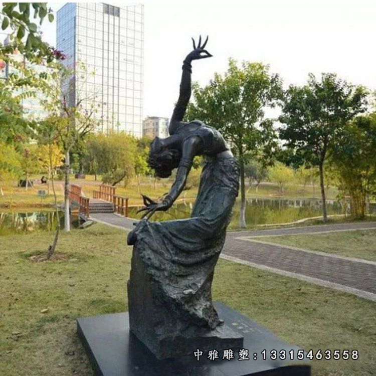 铜雕公园跳舞女孩雕塑