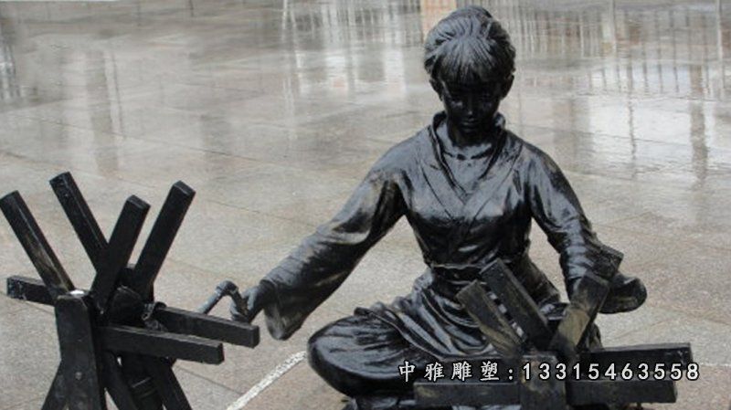 古代纺织人物铜雕
