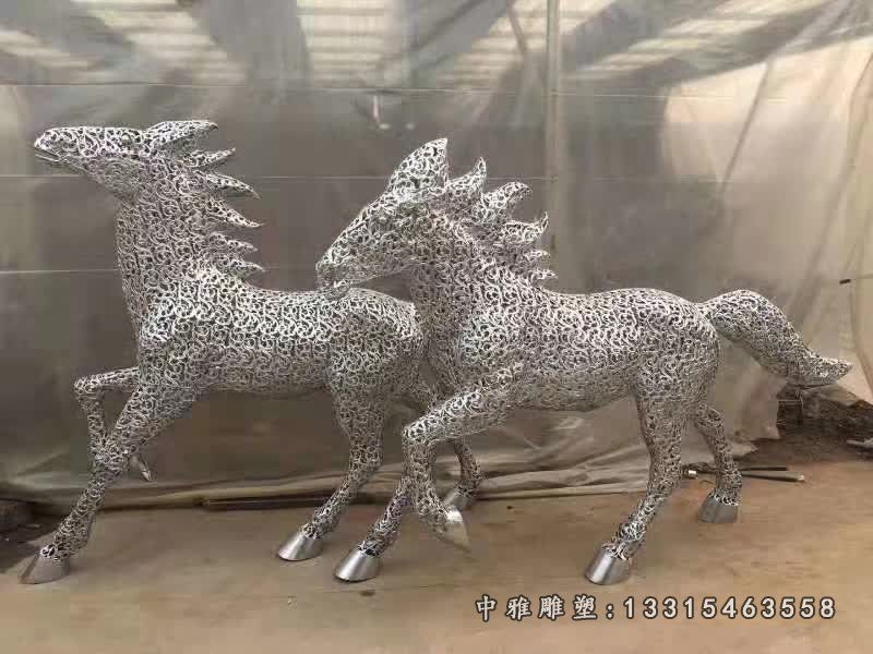 不锈钢镂空奔跑马雕塑 (2)[1]
