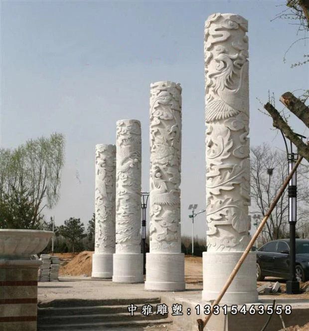 青石盘龙柱 石雕广场景观雕塑