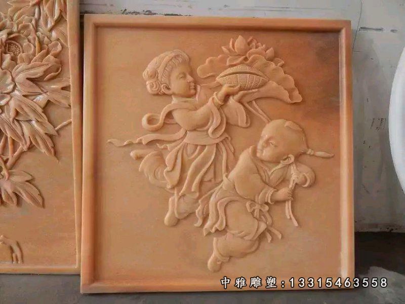 古代小孩浮雕，晚霞红石浮雕