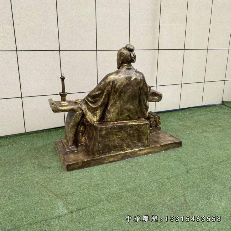 张仲景雕塑2