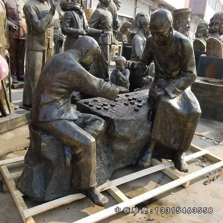 下棋雕塑，玻璃钢仿铜景观雕塑