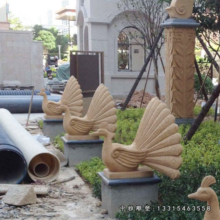 孔雀抽象石雕