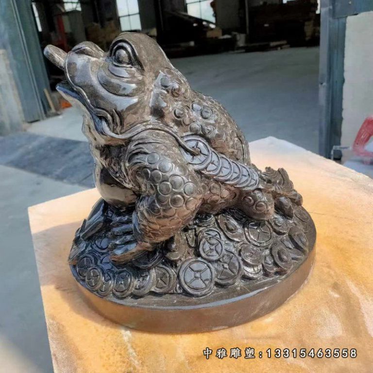 铸铜招财金蝉雕塑
