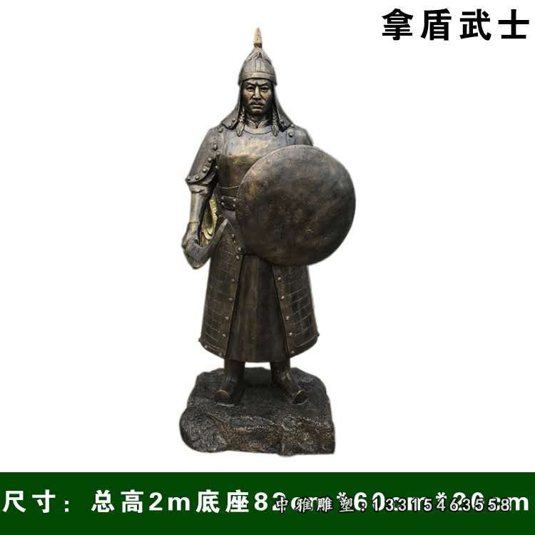 拿盾的古代士兵铜雕