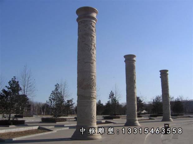 石雕柱子，广场罗马柱石雕