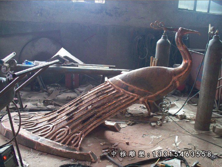 锻铜雕塑孔雀雕塑