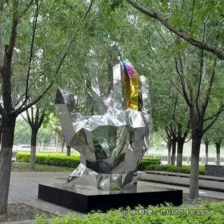 不锈钢景观手雕塑