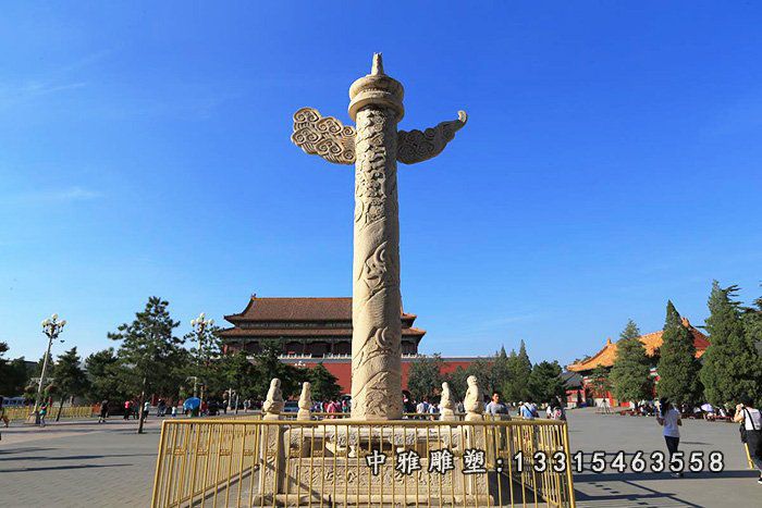 石雕大型景观龙柱