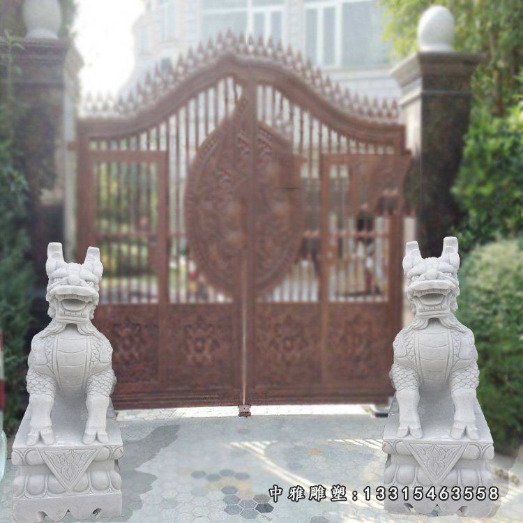 青石立式狮子 石雕公园动物雕塑