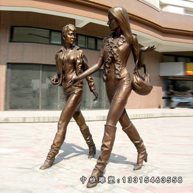 逛街女孩铜雕