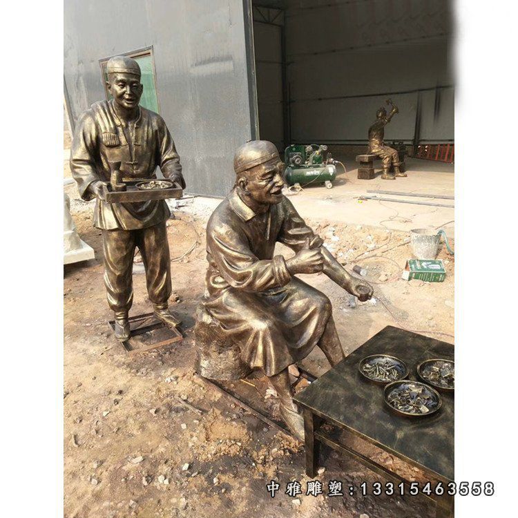 玻璃钢仿铜人物雕塑，喝酒聊天人物雕塑 (2)