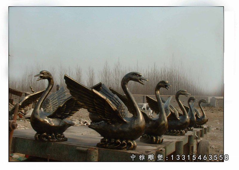 天鹅喷泉铜雕，小区景观雕塑