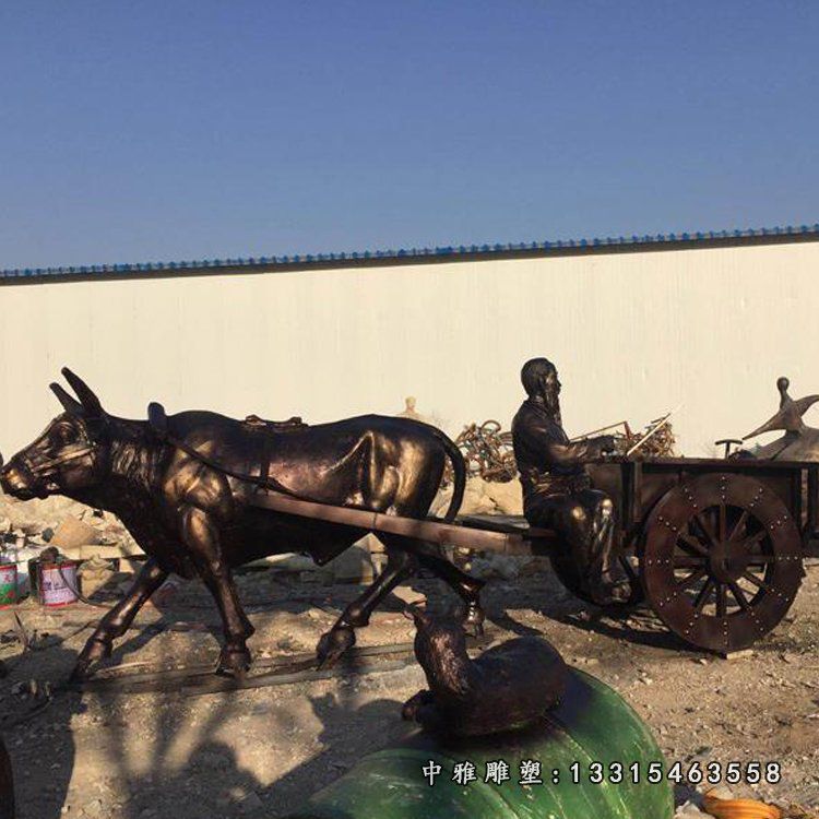 玻璃钢仿铜开荒牛雕塑，公园景观雕塑