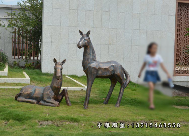 玻璃钢仿铜几何切面马 公园抽象仿铜动物摆件 (2)