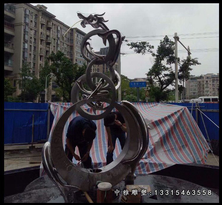 广场不锈钢抽象齿轮雕塑