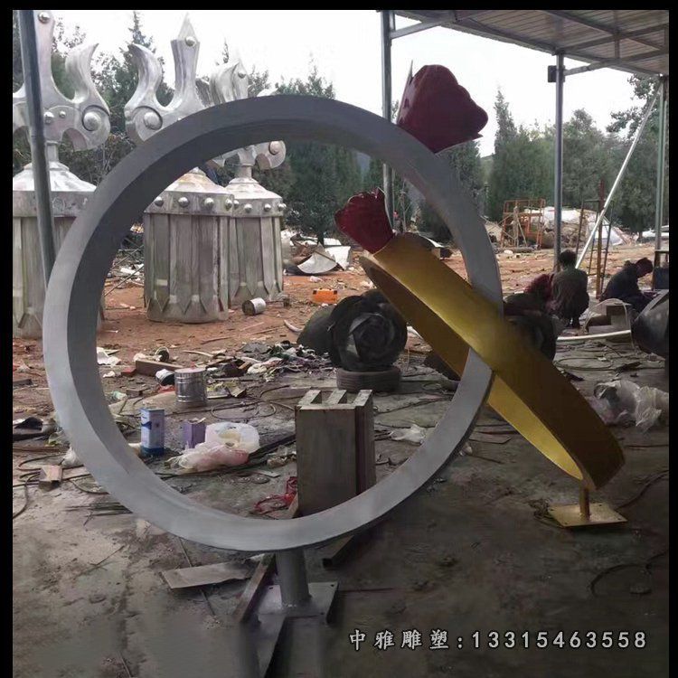 不锈钢公园玫瑰花戒指雕塑