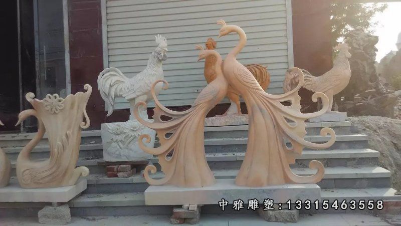 石雕晚霞红孔雀雕塑