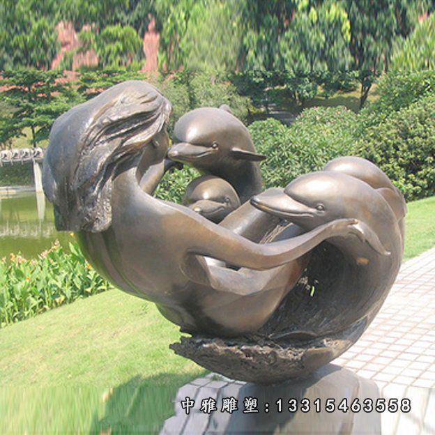 公园海豚女孩铜雕