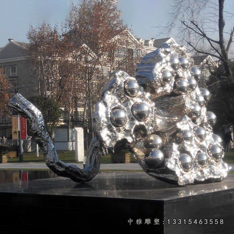 不锈钢莲蓬景观摆件