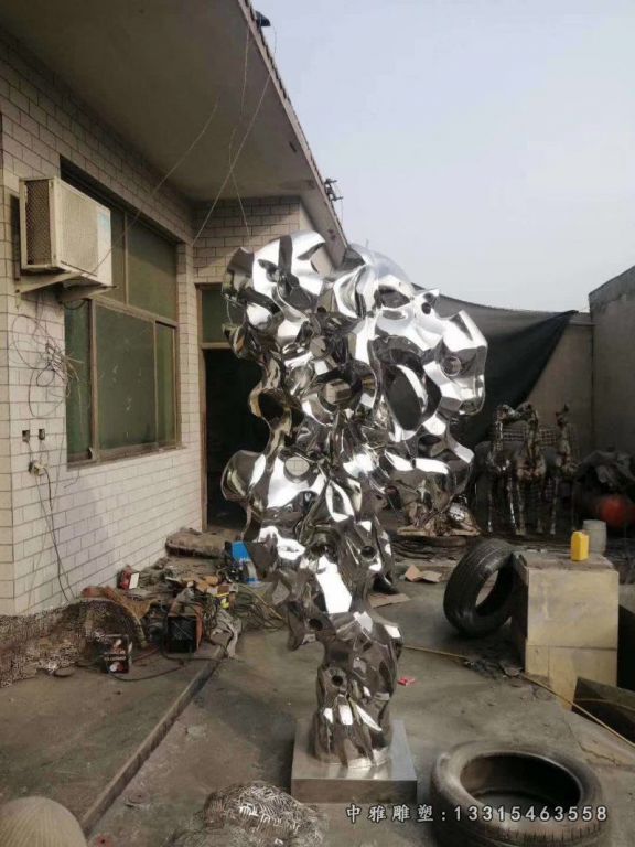 镜面不锈钢太湖石雕塑