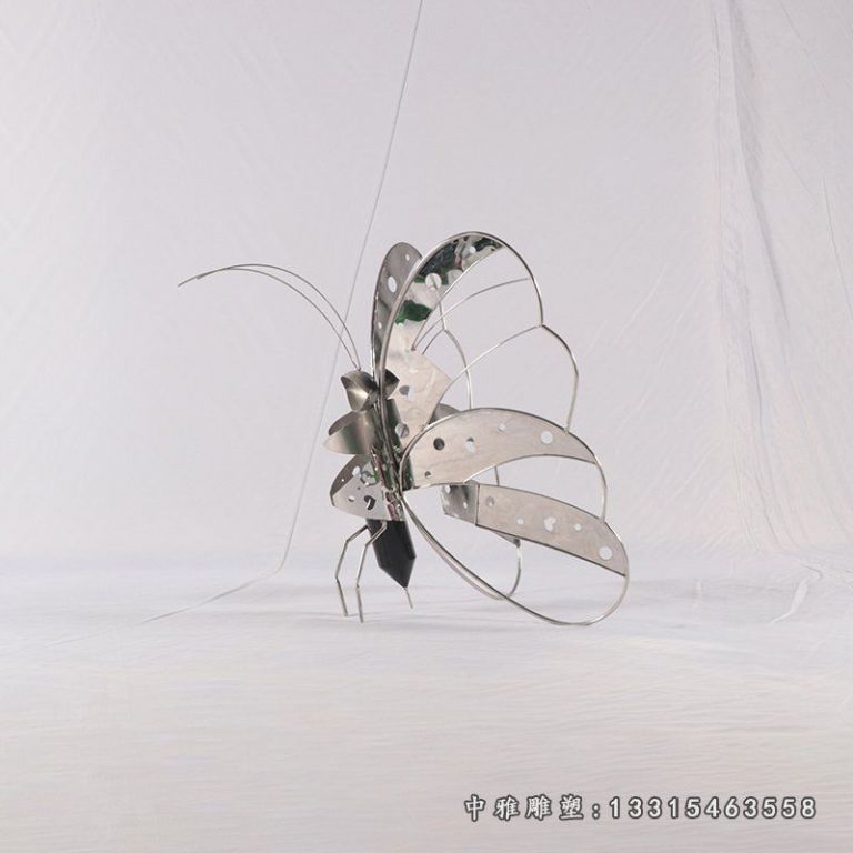 不锈钢蝴蝶镂空动物雕塑