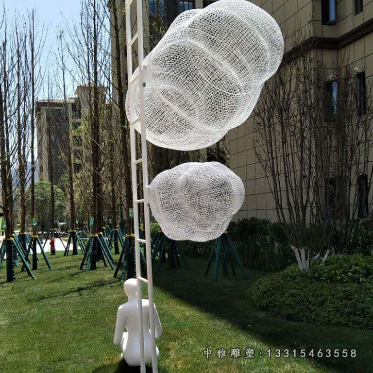不锈钢云朵雕塑 (1)