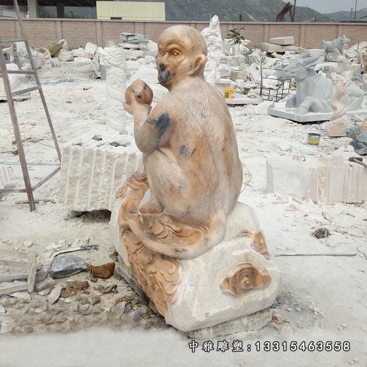 拿桃的猴子石雕 晚霞红动物石雕 (4)