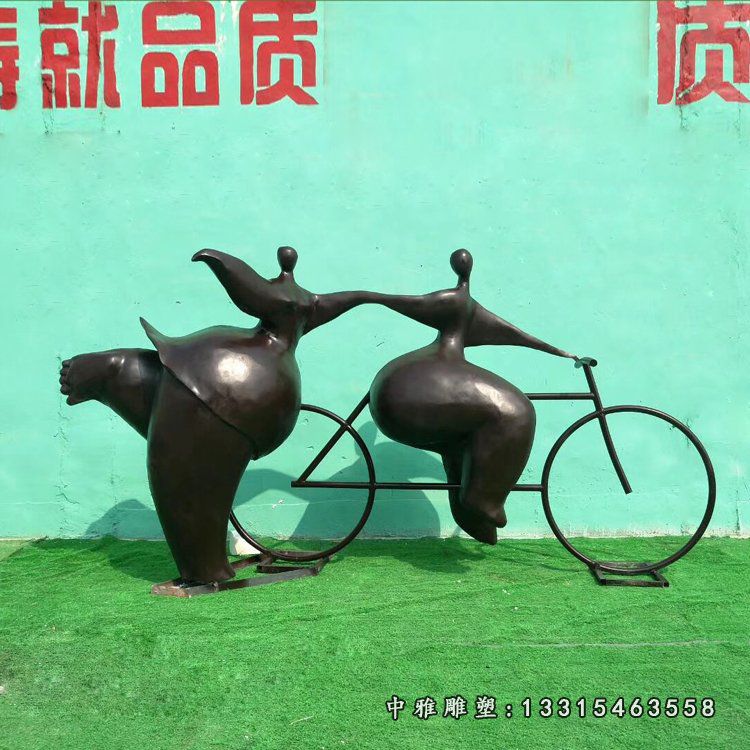 铜雕抽象骑行人物