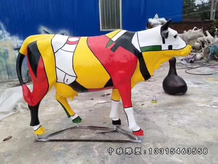 不锈钢拼接彩绘牛